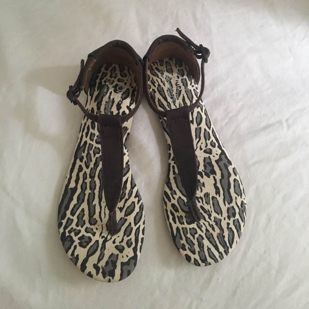 Toms woven Playa sandals